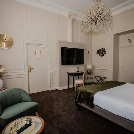 Grand Hotel 