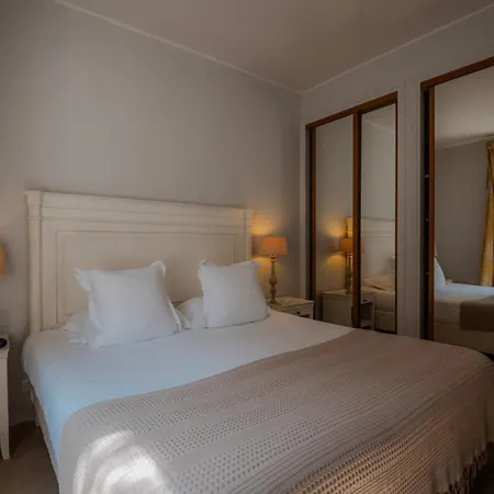 Grand Hotel 