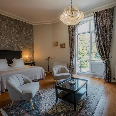 Grand Hotel 