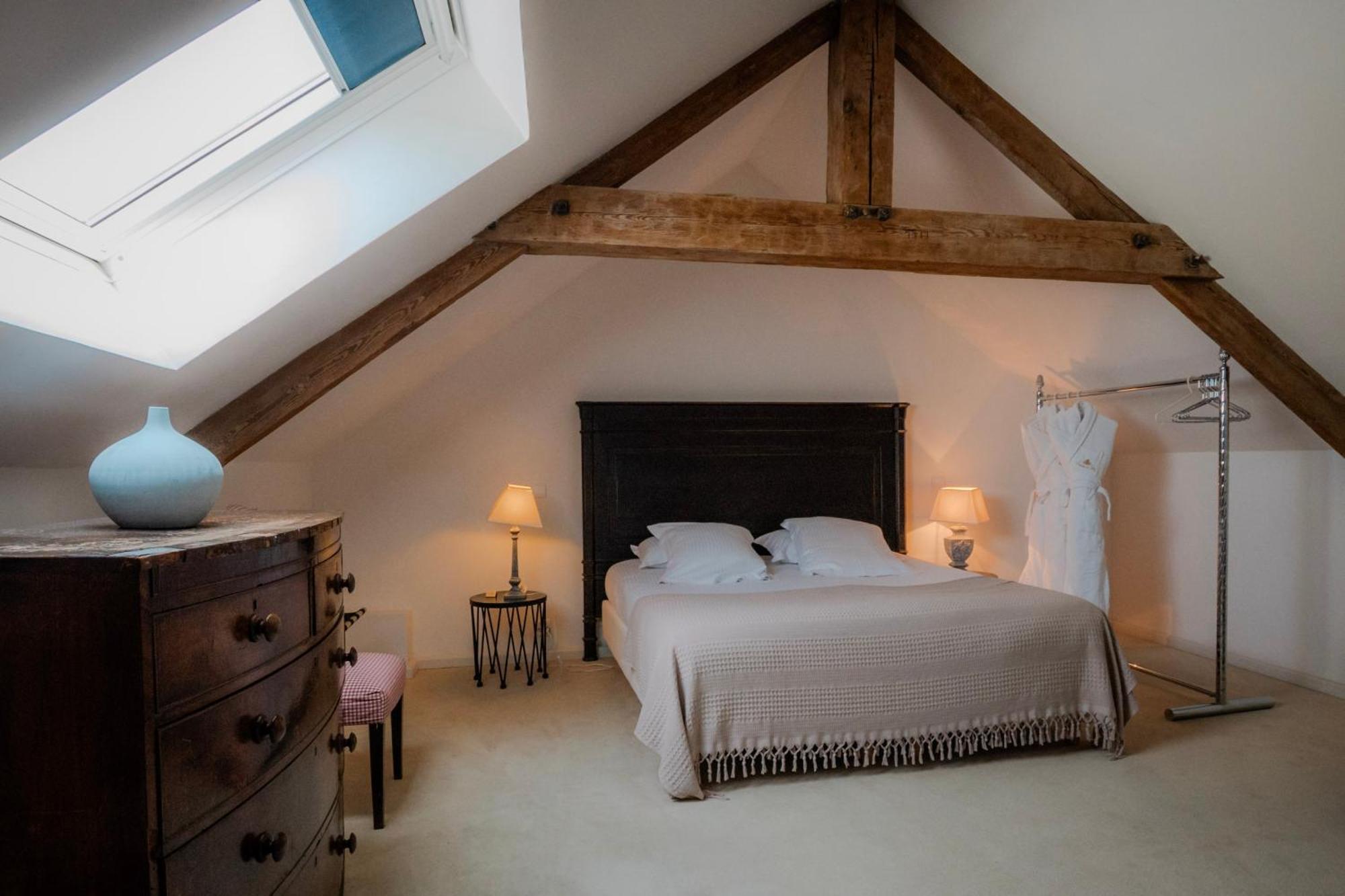 Chateau De Hotel 4*